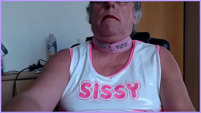 Snapshot of Sissygera chatting on September 23, 3:06 pm Sissygera online show from September 23, 3:06 pm