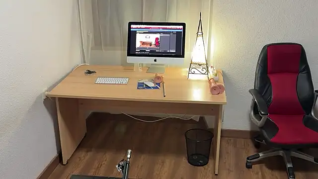 pinkgirls18 online show from April 21, 10:27 pm