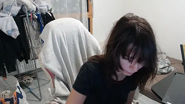 missthon0 online show from September 25, 11:17 am