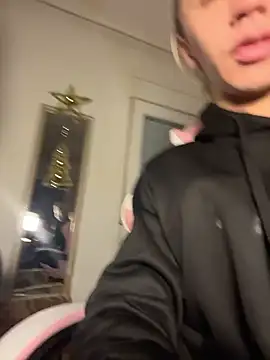 Littlebunny21 online show from January 14, 2:59 pm