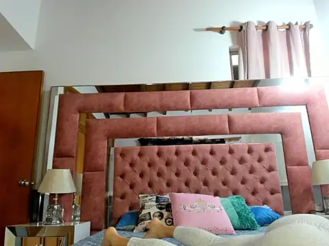 briana wonder69xxx online show from March 18, 2:49 pm