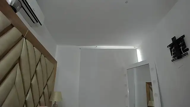 briana wonder69xxx online show from April 18, 2:30 pm