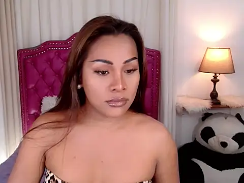 Snapshot of DreamLADYBOY chatting on September 29, 10:53 pm DreamLADYBOY online show from September 29, 10:53 pm