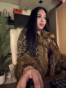 BigDominaMia online show from March 5, 3:55 am