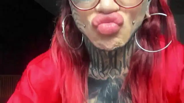 tamarapervert online show from March 29, 10:49 am