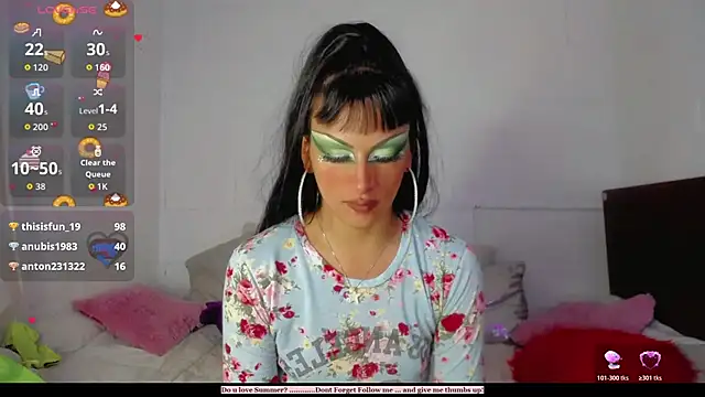 Snapshot of Summer_XO chatting on October 20, 12:58 am Summer XO online show from October 20, 12:58 am