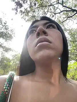 VictoriaVX online show from February 9, 1:03 pm