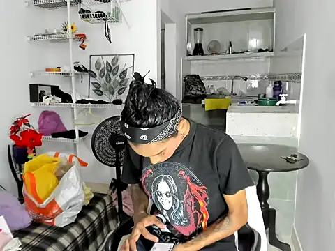 annieparker online show from March 13, 6:41 pm