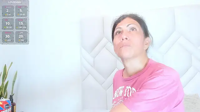 Cleopatra Trans online show from April 1, 7:33 pm