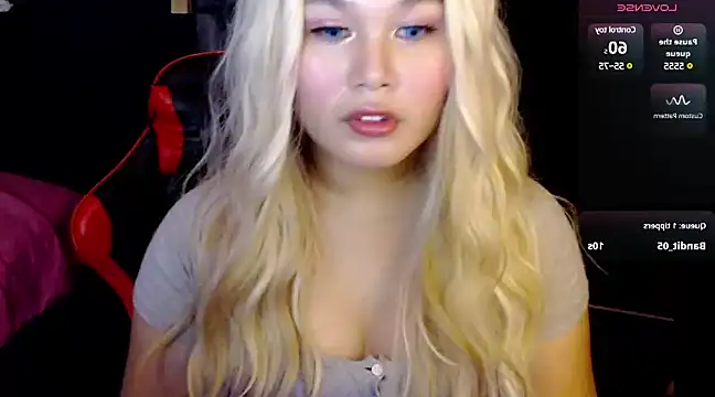 Snapshot of stacey_wills44 chatting on December 10, 2:53 am stacey wills44 online show from December 10, 2:53 am
