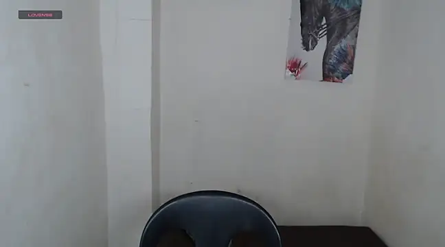 shecutie69 online show from February 15, 10:21 pm