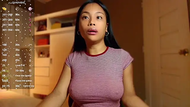 venusangelicxx online show from April 4, 2:42 am