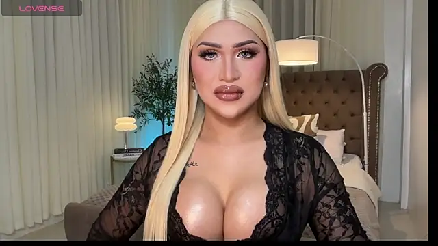 Your Majesty Tyra online show from March 14, 5:33 am