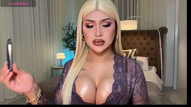 Your Majesty Tyra online show from March 23, 1:21 am