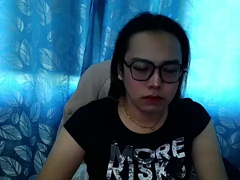 Snapshot of Your_PrettyGirlxxx chatting on October 19, 11:41 pm Your PrettyGirlxxx online show from October 19, 11:41 pm
