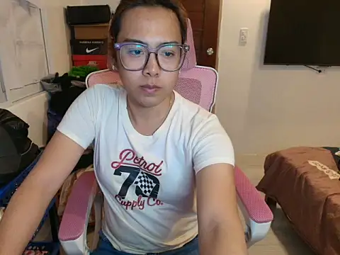 Your PrettyGirlxxx online show from February 19, 10:12 am