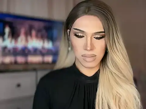 Ts glamxxxx online show from April 19, 12:33 am