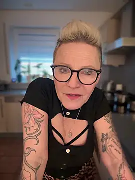 Snapshot of German_Milf chatting on January 23, 2:17 pm German Milf online show from January 23, 2:17 pm