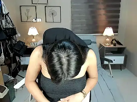 EternityBanks online show from January 9, 9:47 am