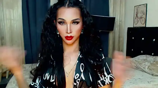 MonstrousCockDiva69 online show from December 17, 3:50 am