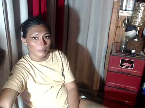 Snapshot of Topangel69 chatting on October 21, 7:15 pm Topangel69 online show from October 21, 7:15 pm