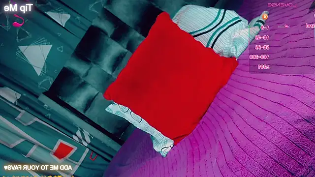 CharlotteBigCock online show from March 28, 2:30 pm