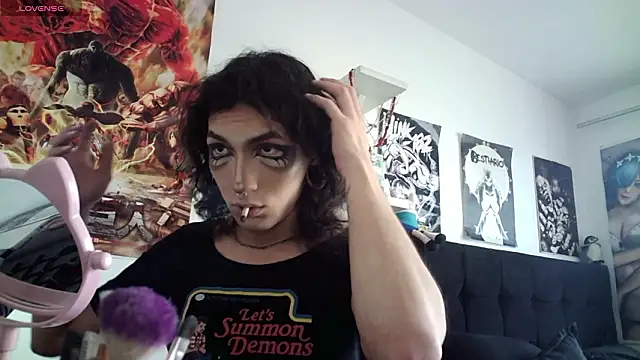 kiiler queen online show from March 15, 7:06 pm